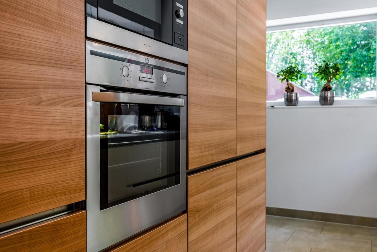 Schoenes Zimmer Nr 3 In Leer Ortsteil Nuettermoor Apartman Nuttermoor Kültér fotó